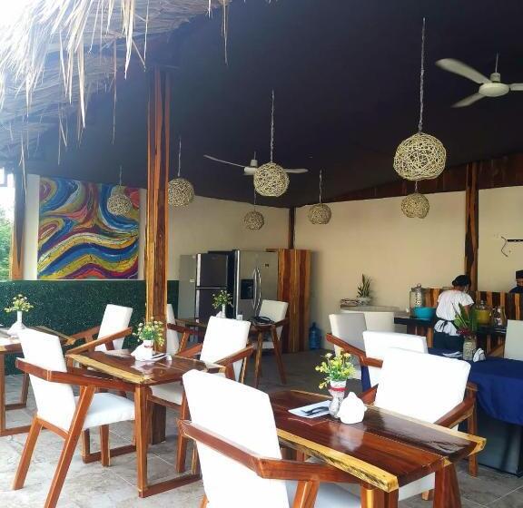 هتل Mayan Majesty Boutique