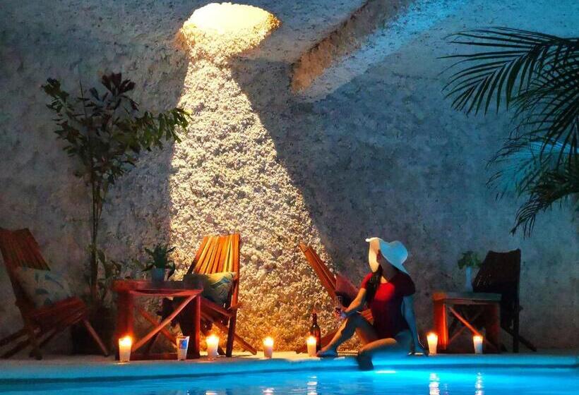 هتل Mayan Majesty Boutique