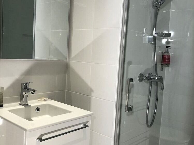 בית מלון כפרי Oskar