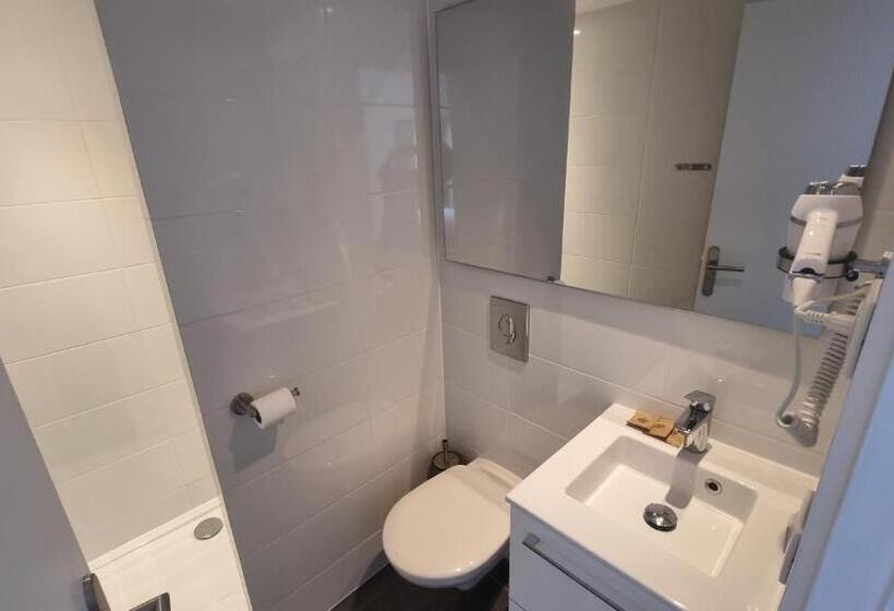 בית מלון כפרי Oskar