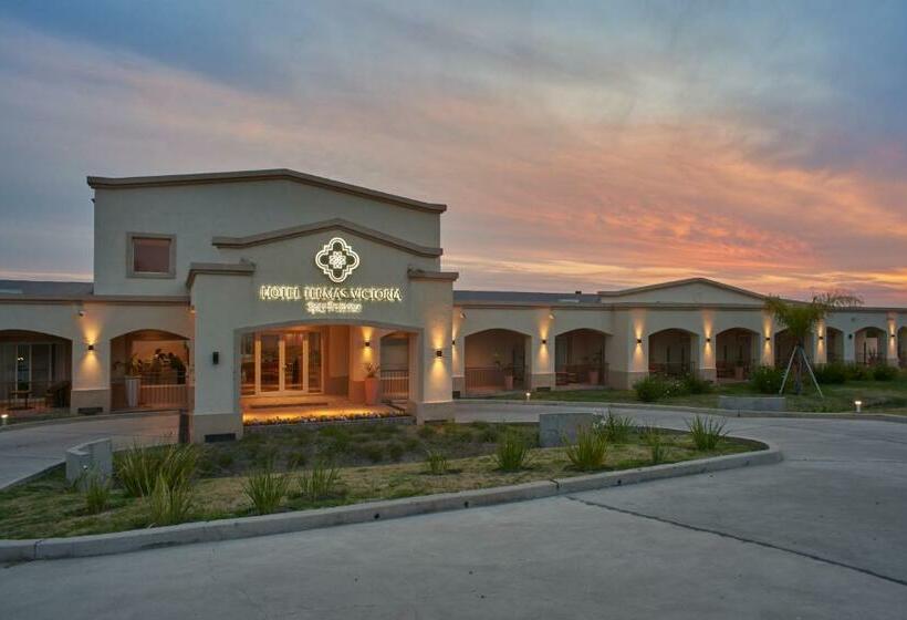 هتل Termas Victoria Wellness Spa
