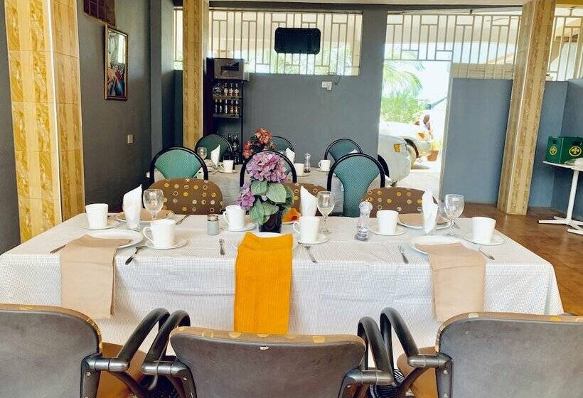 پانسیون Dafika Lodge