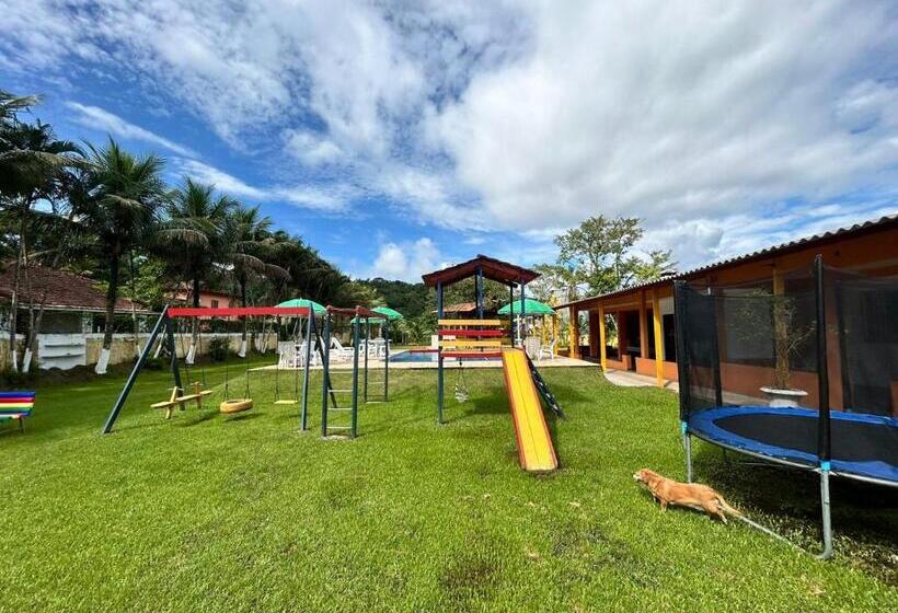 ペンション Pousada Geres Peruíbe