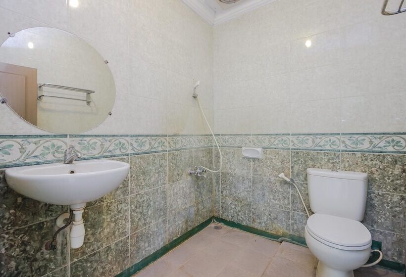 膳宿费 Permata Hijau