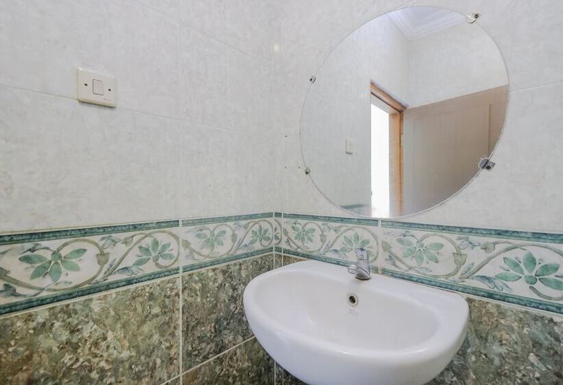 膳宿费 Permata Hijau