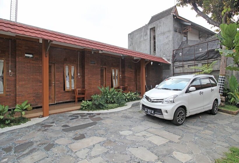 膳宿费 Reddoorz Syariah Near Akmil Magelang