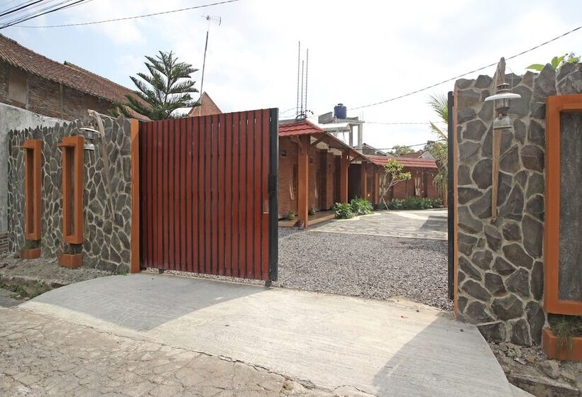 膳宿费 Reddoorz Syariah Near Akmil Magelang