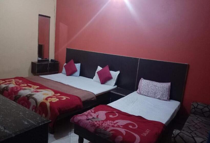 بنسيون Yash Guest House 01 Minute Walk In Nizamuddin Railway Station