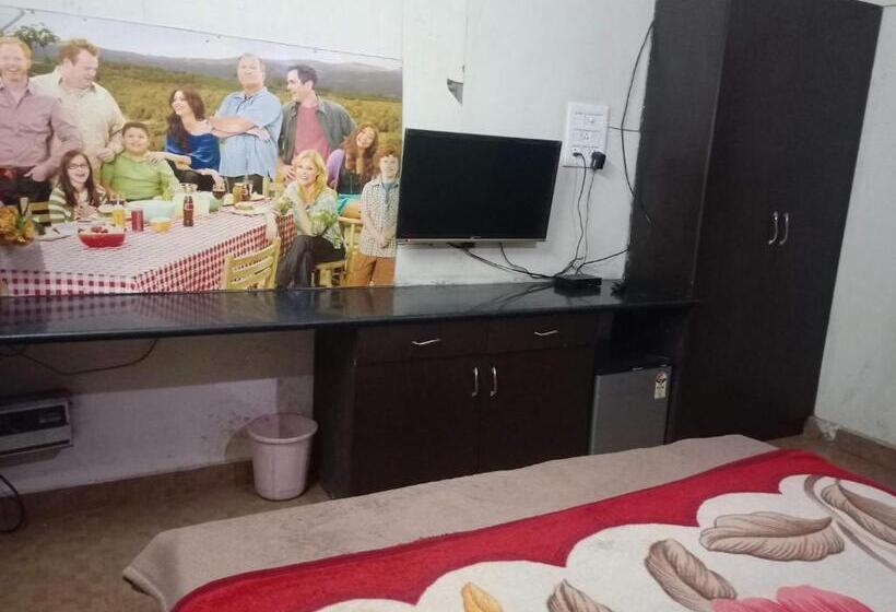 بنسيون Yash Guest House 01 Minute Walk In Nizamuddin Railway Station