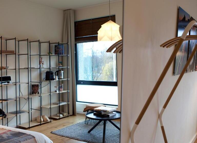 Skotel Amsterdam, Hotelschool The Hague