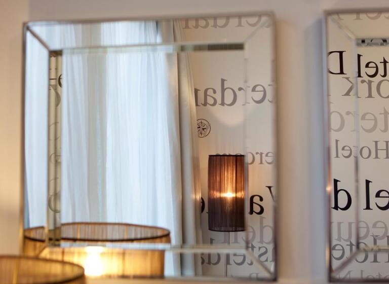 Skotel Amsterdam, Hotelschool The Hague