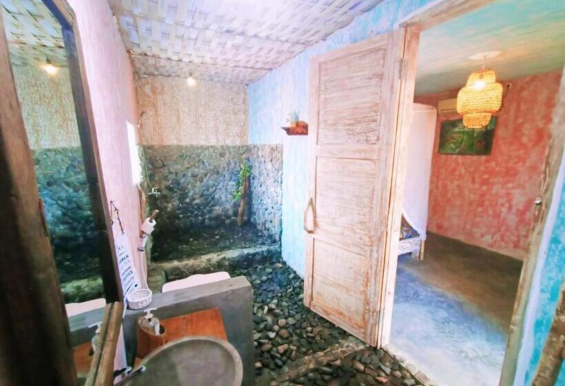 הוסטל Lovina Loca