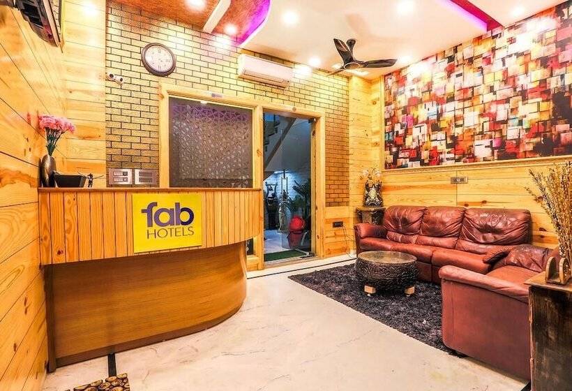 Fabhotel The Lodge