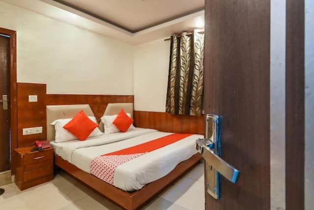 فندق Ashirwad Dx At New Delhi Railway Station