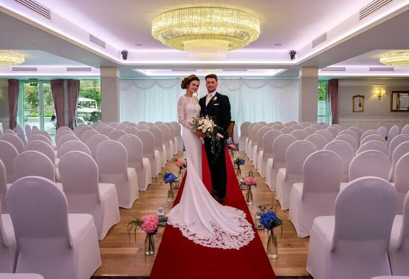 Отель Avalon House