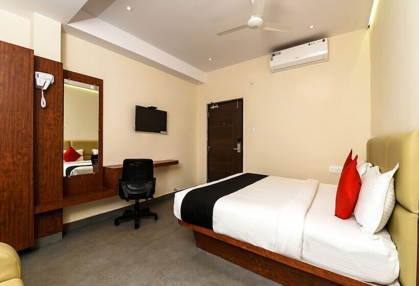 Отель Super Capital O Siddartha Grand