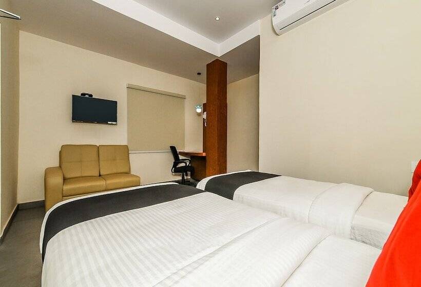 Отель Super Capital O Siddartha Grand