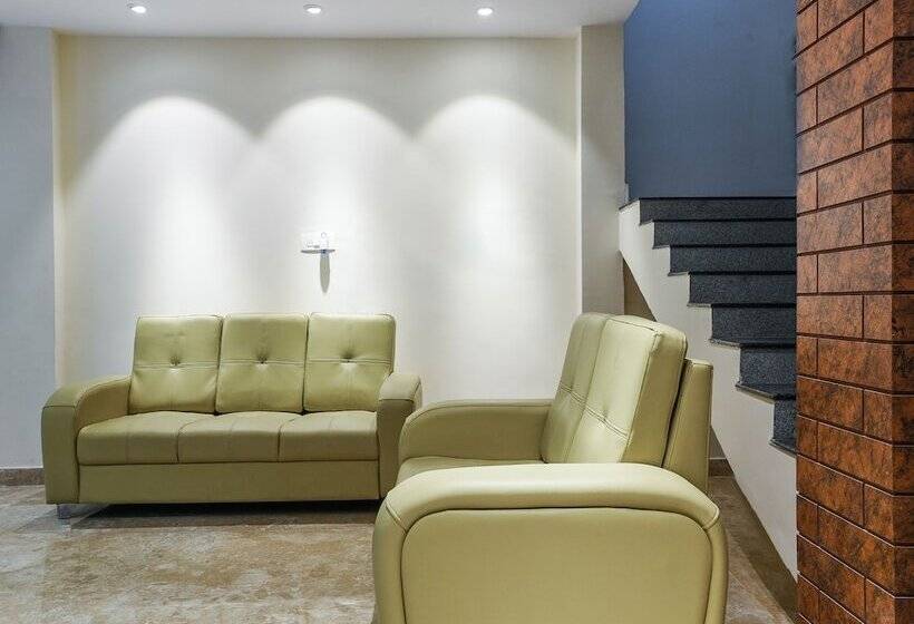 Отель Super Capital O Siddartha Grand