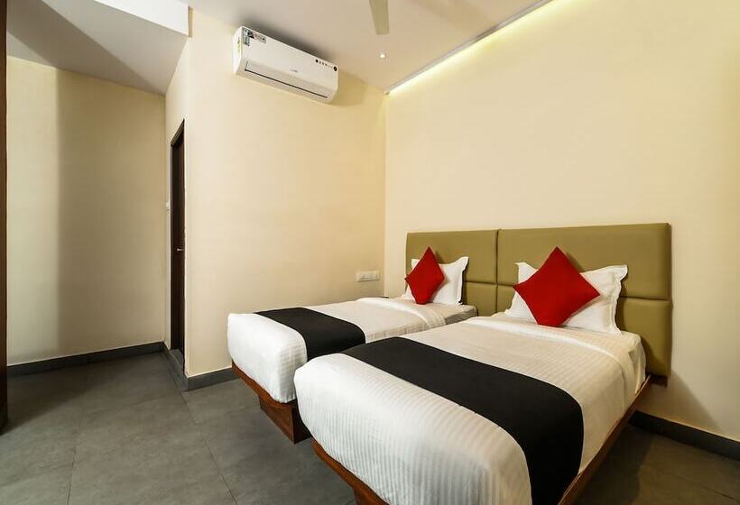 Отель Super Capital O Siddartha Grand