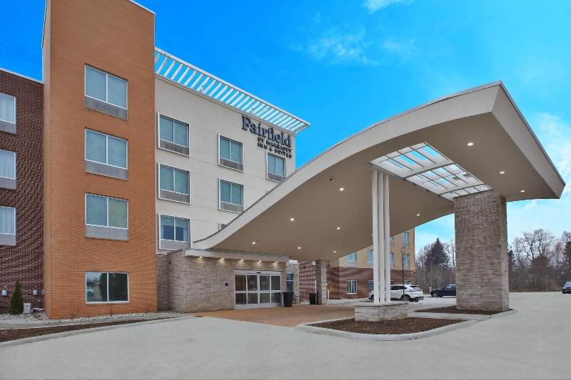 هتل Fairfield Inn & Suites By Marriott Flint Grand Blanc