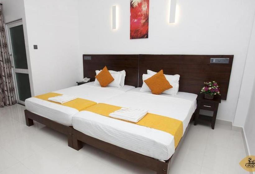 ホテル Grand Detagamuwa