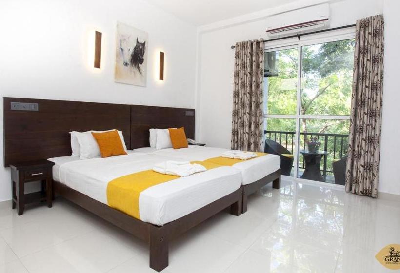 ホテル Grand Detagamuwa