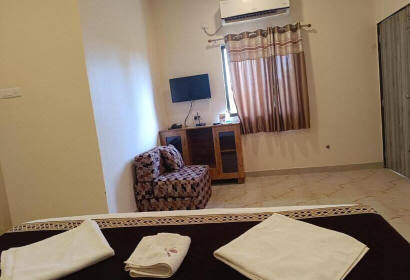 فندق Mango Valley Resort Ganpatipule