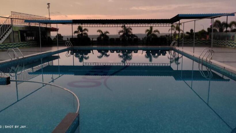 فندق Mango Valley Resort Ganpatipule