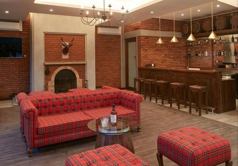 Отель The Argyle Luxury Boutique