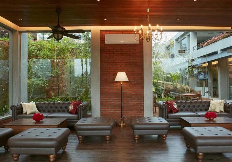 Отель The Argyle Luxury Boutique