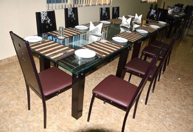 Jk Rooms 125 Hotel Mariya International