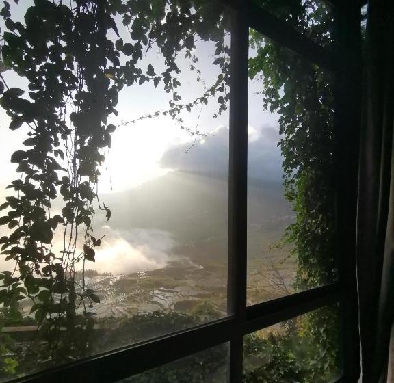 פנסיון Beyond The Cloud