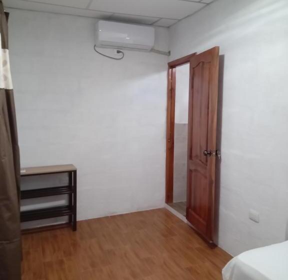 פנסיון Casa De Alexis