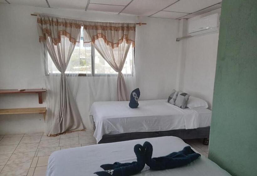 פנסיון Casa De Alexis