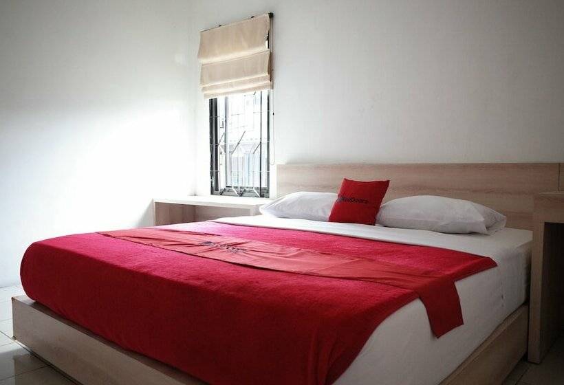 펜션 Reddoorz Near Taman Kota Lapang Merdeka Sukabumi