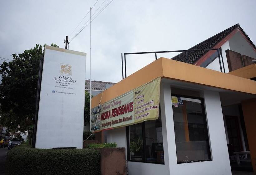 펜션 Reddoorz Near Taman Kota Lapang Merdeka Sukabumi