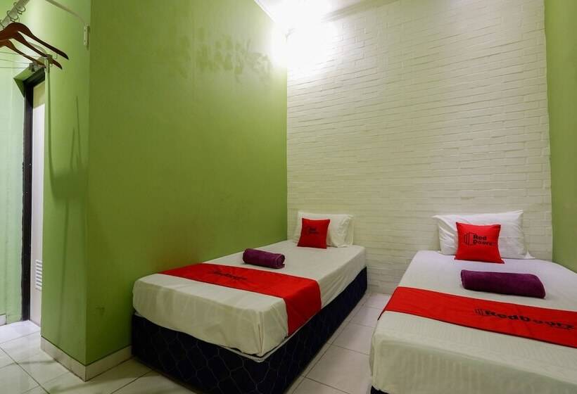 膳宿费 Reddoorz Near Universitas Diponegoro 2