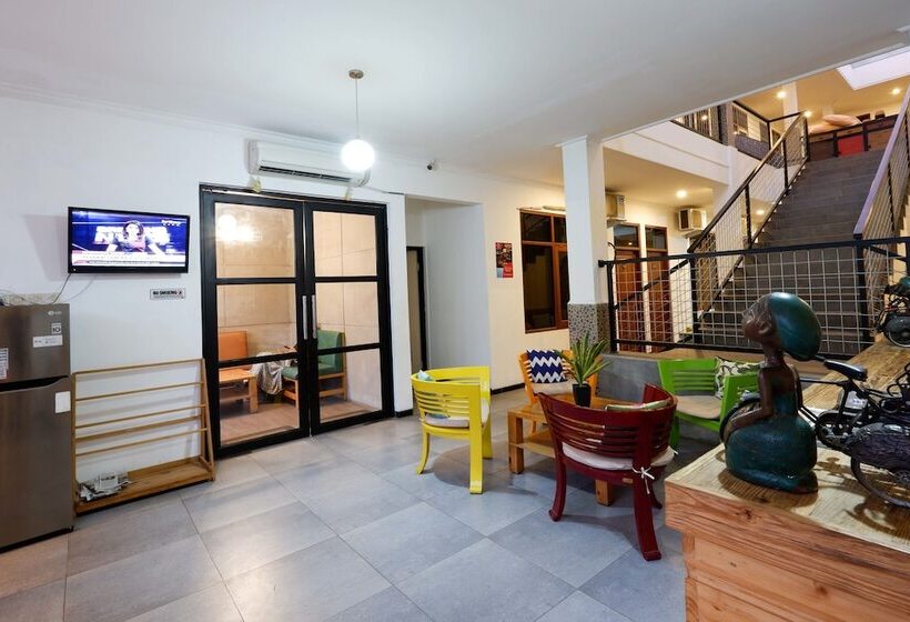 膳宿费 Reddoorz Near Universitas Diponegoro 2