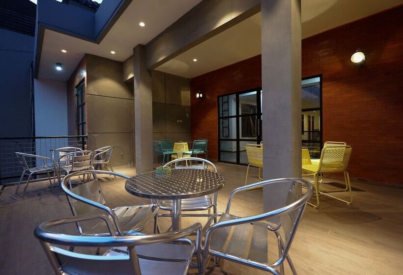 膳宿费 Reddoorz Near Universitas Diponegoro 2