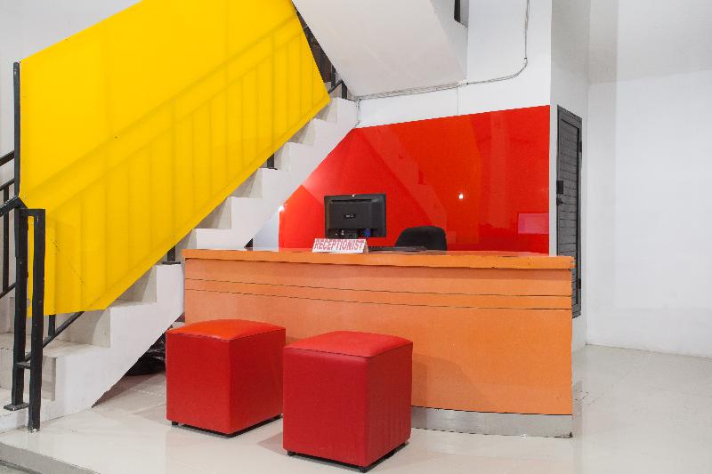 Пансион Reddoorz Plus At K23 Rungkut Madya