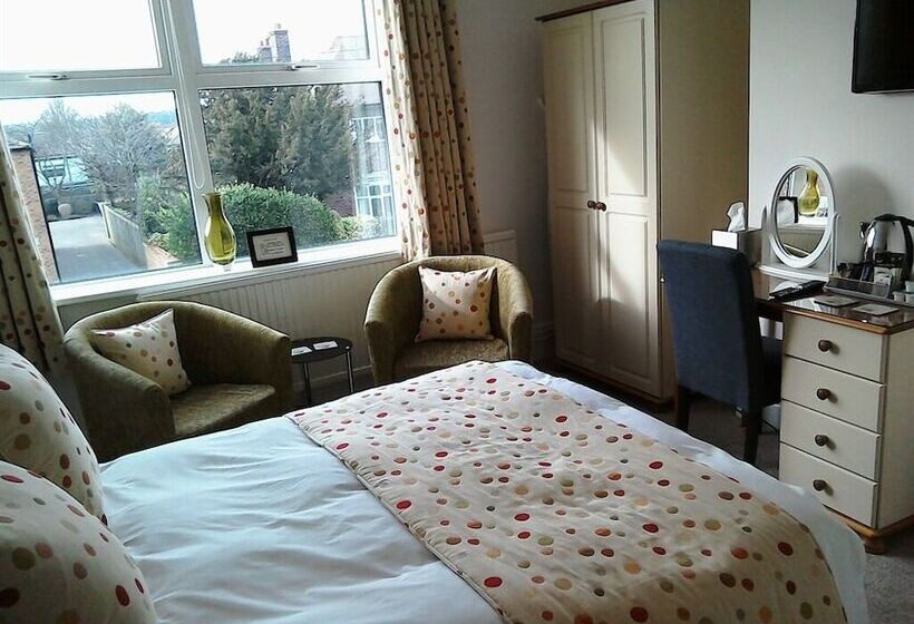 بنسيون South Lodge Guest House