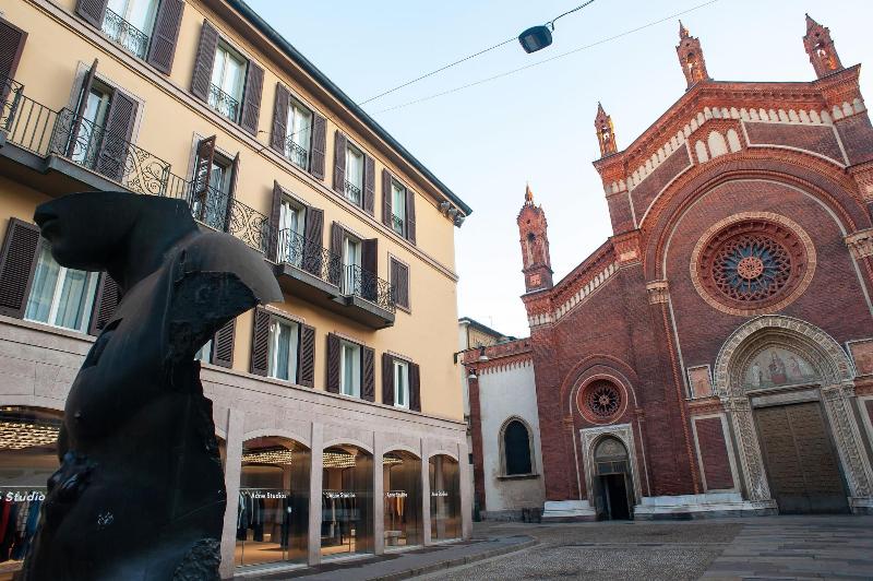 پانسیون The Unique