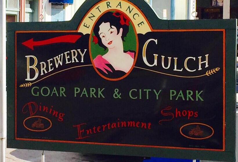 Bisbee Brownstone Suites