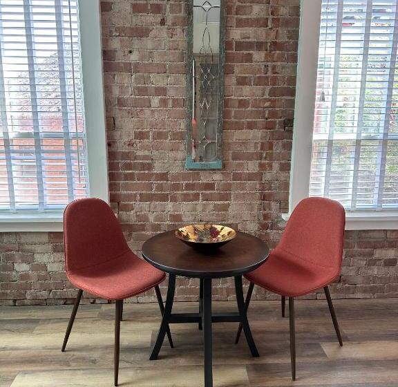 Bisbee Brownstone Suites