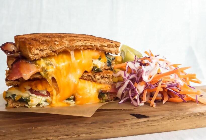 Busoan Library & Hostel