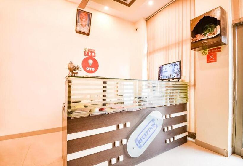 Отель Govindam Plaza