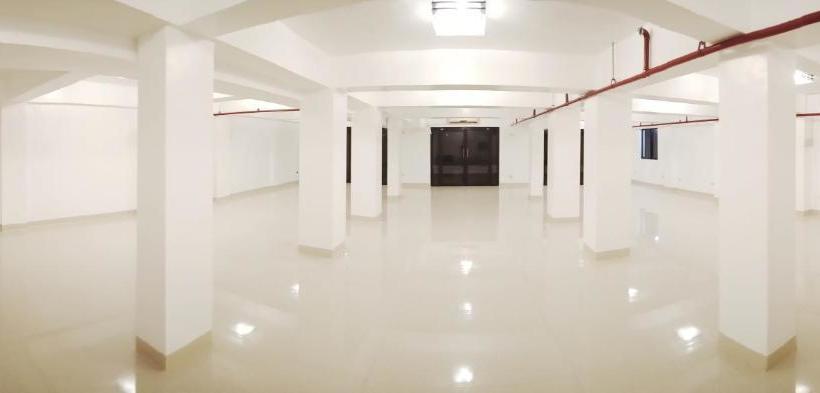 هتل Reddoorz Plus Near Mcarthur Park Tacloban