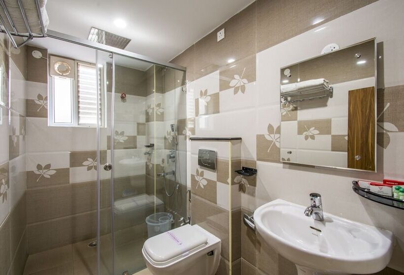 هتل Ostin Viceroy Grand