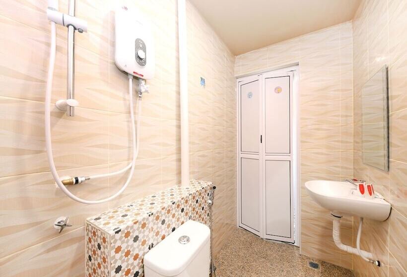 ホテル Oyo 507 Aikka