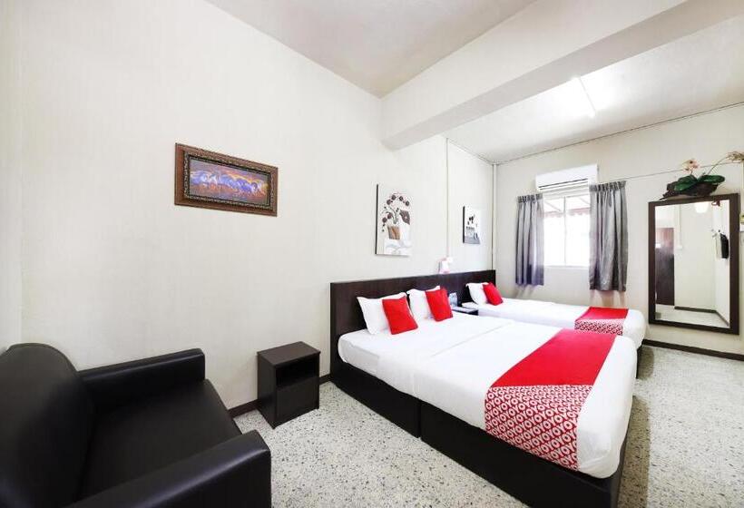 ホテル Oyo 507 Aikka